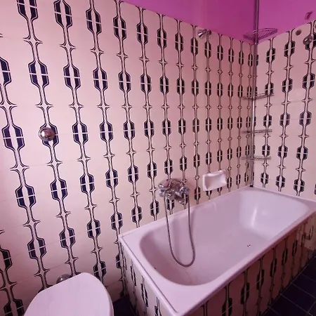 - Al Mare Apartment